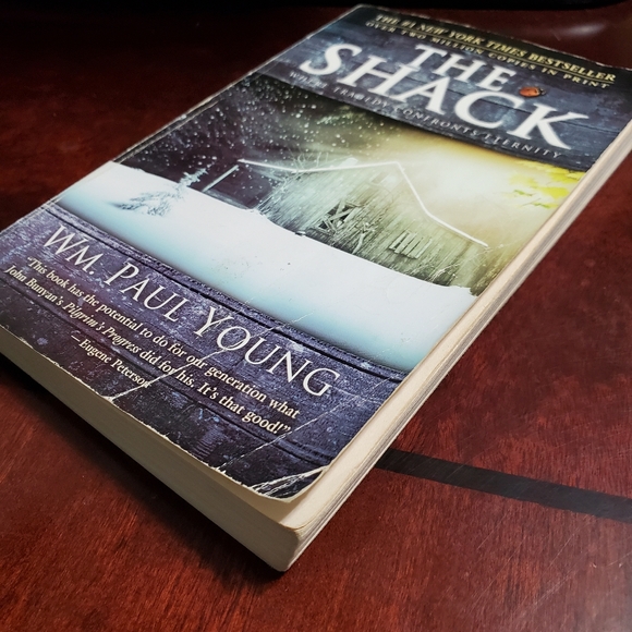 The Shack by Wm. Paul Young (paperback book) - Picture 3 of 4